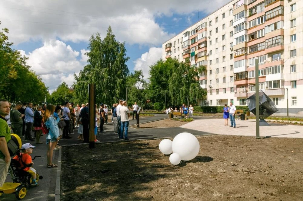 В Тюмени торжественно открыли обновленный сквер Болгаро-Советской дружбы В Тюмени торжественно открыли обновленный сквер Болгаро-Советской дружбы