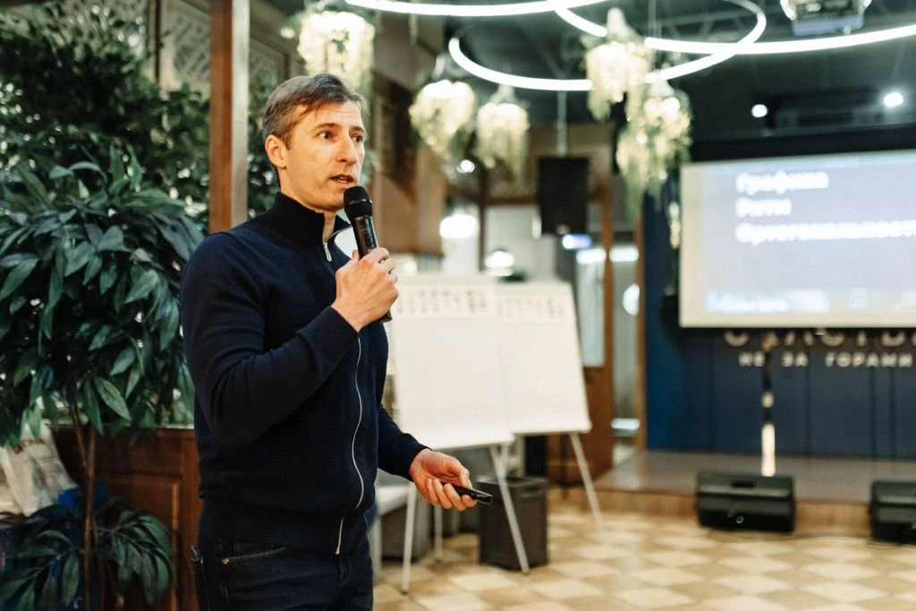 18_ZHU_23-12-13_14-28-24-min.jpg 18_ZHU_23-12-13_14-28-24-min.jpg