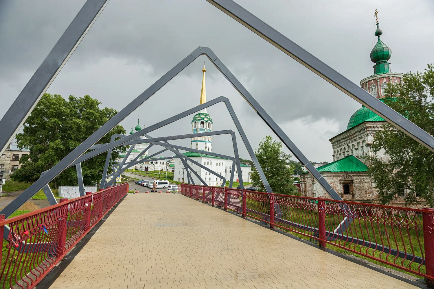Мост Влюбленных в Соликамске (Пермский край)
